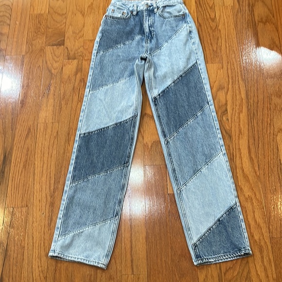 Pacsun Woman’s Size 24 90’s Boyfriend Jeans 100% cotton Patchwork fading - Picture 2 of 13